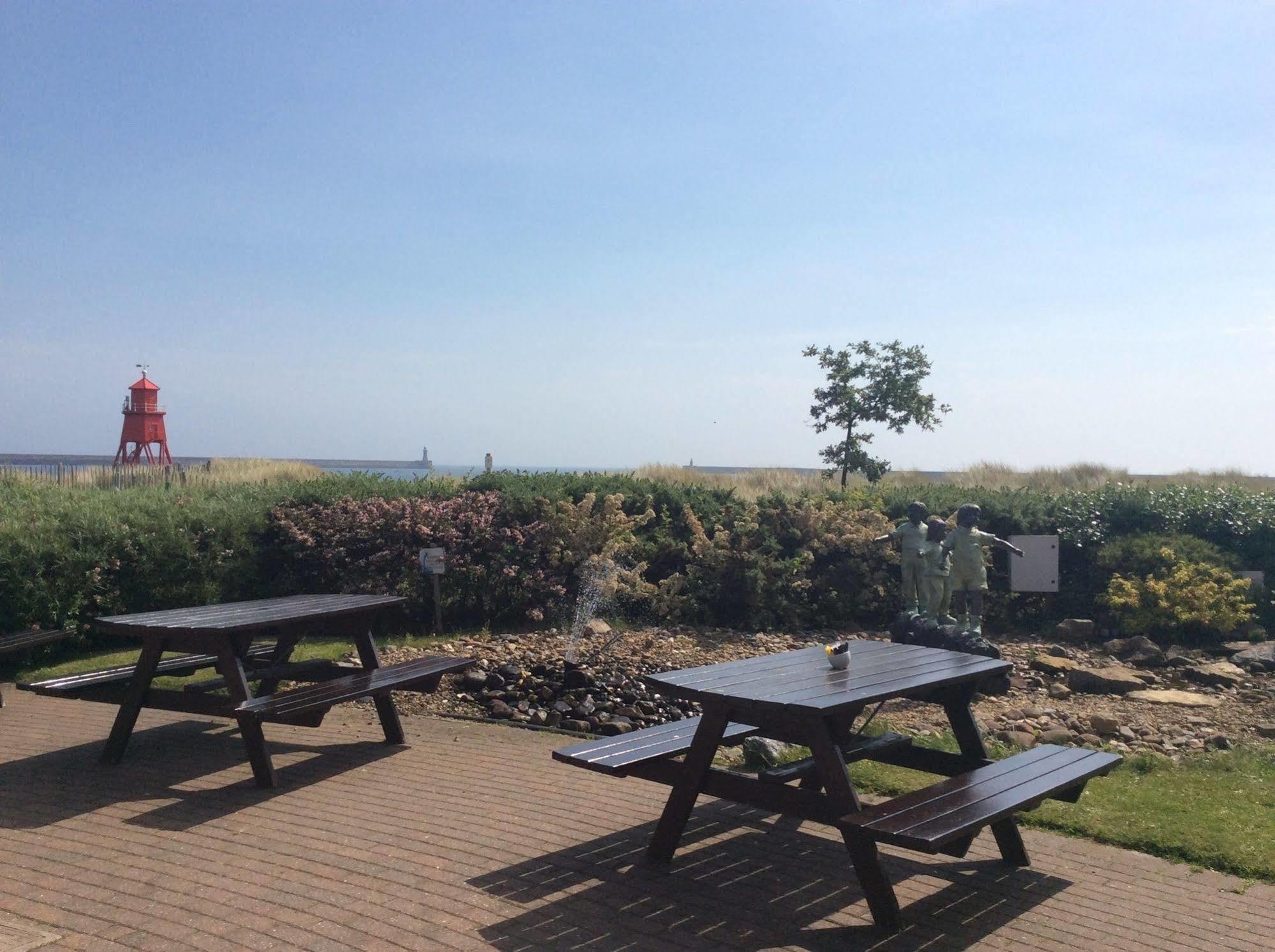 The Little Haven Hotel On The Beach South Shields Bagian luar foto